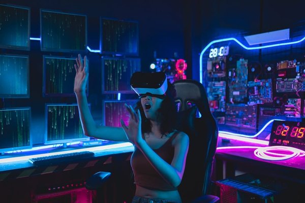 Comment les simulations de vol dans les jeux vidéo peuvent-elles être utilisées pour former les pilotes aux procédures d'urgence?