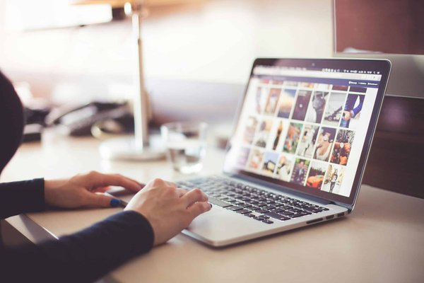 Quelles techniques de modération automatique sont les plus efficaces pour les forums en ligne?