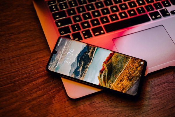 Quelle est la meilleure méthode pour calibrer la batterie d'un Huawei Mate 30 pour prolonger sa durée de vie?