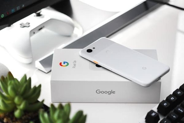 Comment utiliser le contrôle vocal pour envoyer des SMS en conduisant avec un Google Pixel 3a?